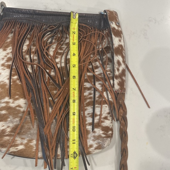 GUC cowhide crossbody - Picture 9 of 11